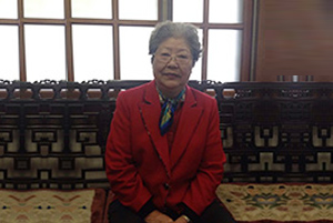 曹婉芬(研究员级高级工艺美术师)